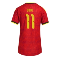 Camiseta Bélgica Jeremy Doku #11 Primera Equipación Replica Mundial 2026 para mujer mangas cortas